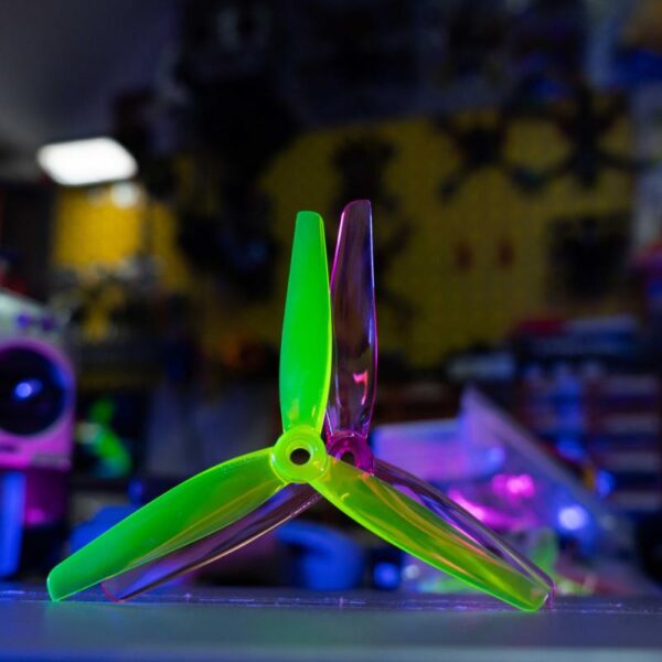 HQProp Ethix P3.5 RAD Berry 5.1x3.5x3 Propeller (Set of 4) - Image 2